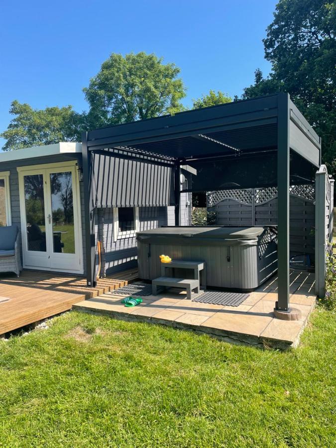 Alpaca Fold Villa Preston  Bagian luar foto